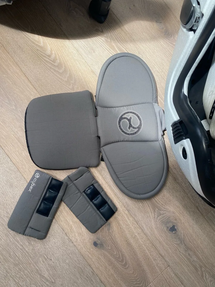 CYBEX Sirona T toddler car seat 360’ - Image 4