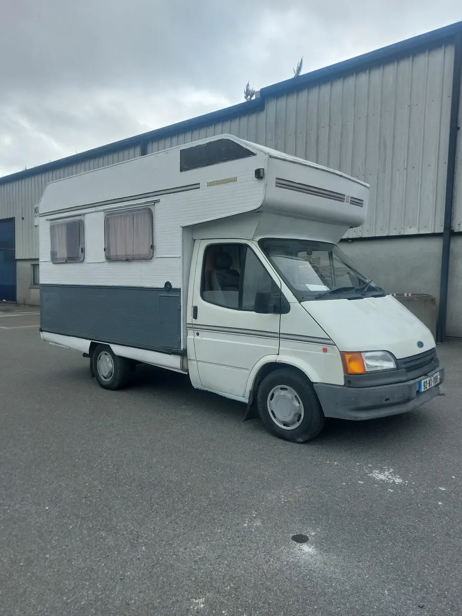 Camper van - Image 1