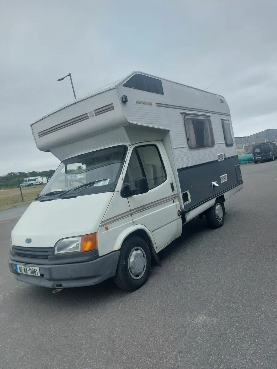 Camper van - Image 2