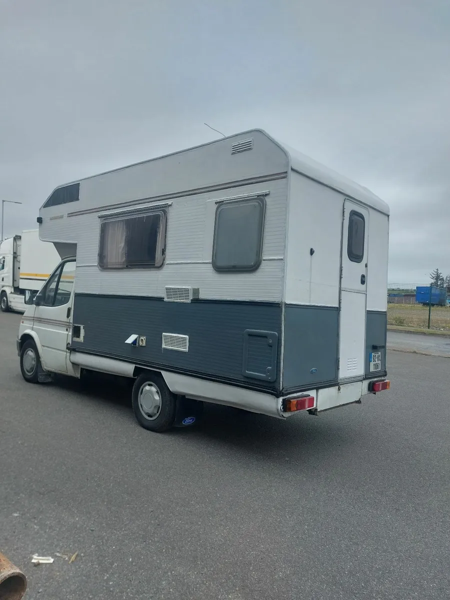 Camper van - Image 3