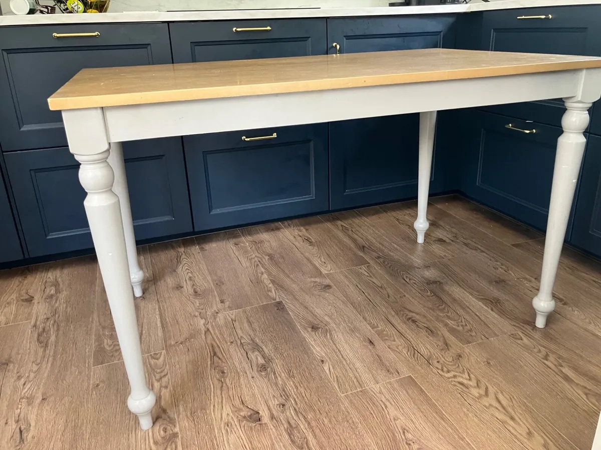 Kitchen Table - Image 4