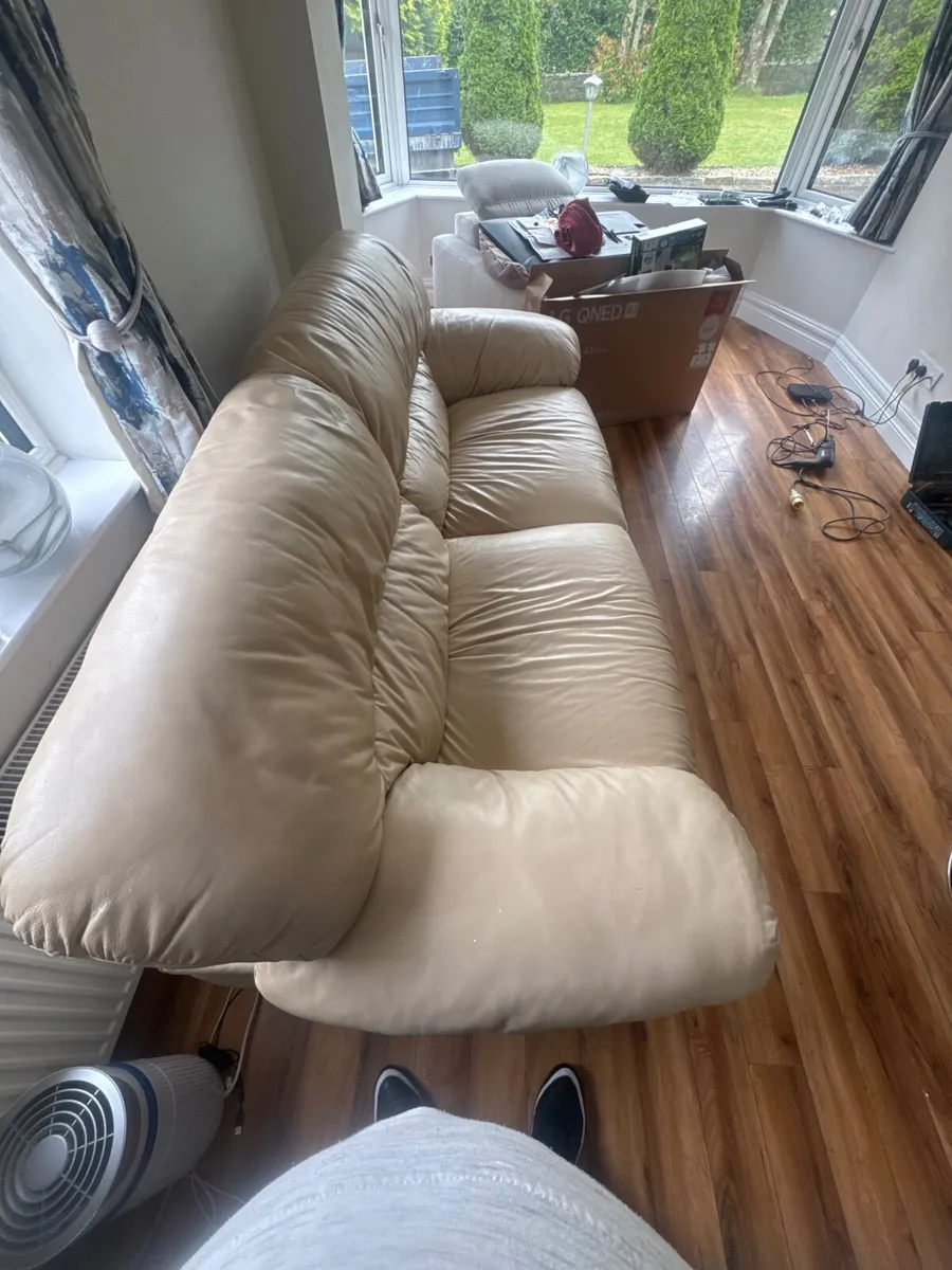 Sofa - Image 3
