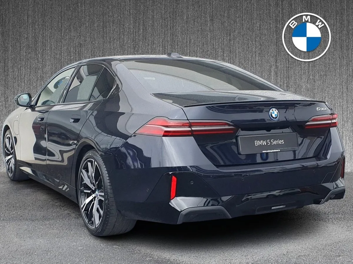 BMW 5 Series 530e M Sport Pro - Image 2