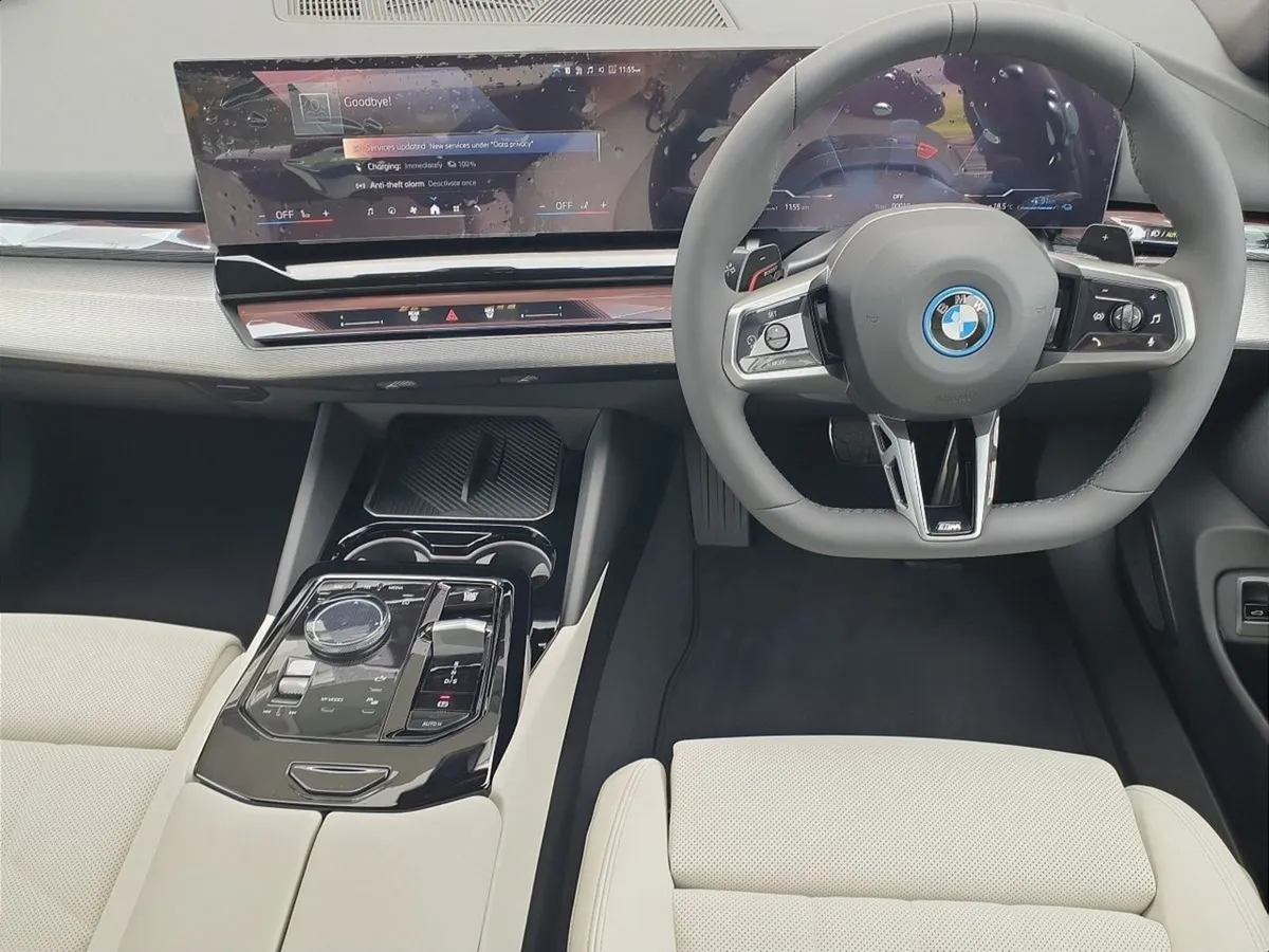 BMW 5 Series 530e M Sport Pro - Image 4