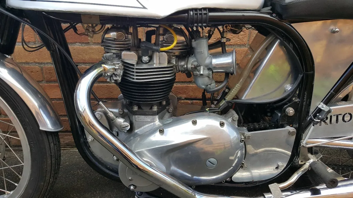 Triton 650 Cafe Racer - Image 4