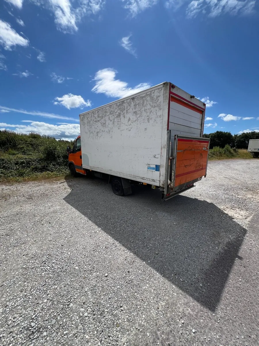 Iveco Daily Box Van - Image 2