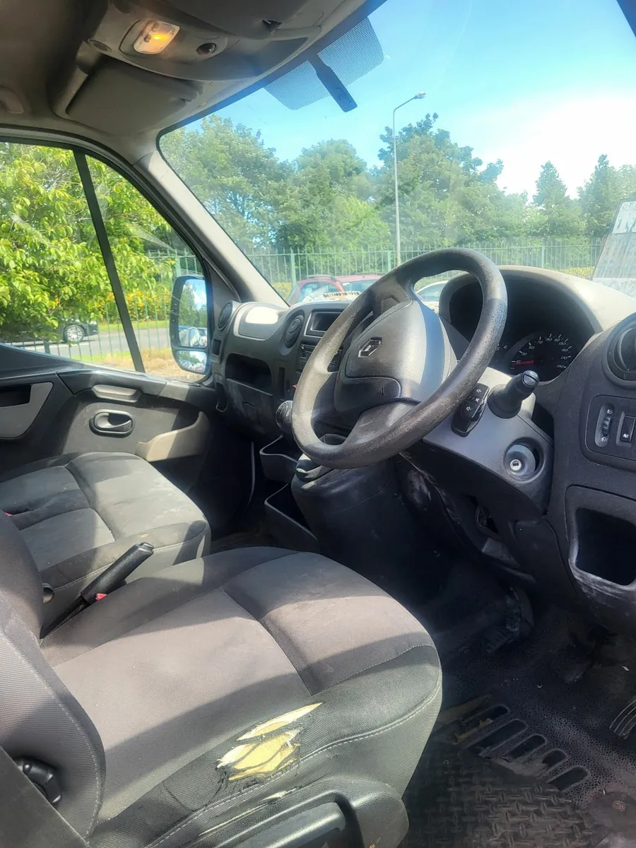 Renault Master 2016 - Image 4