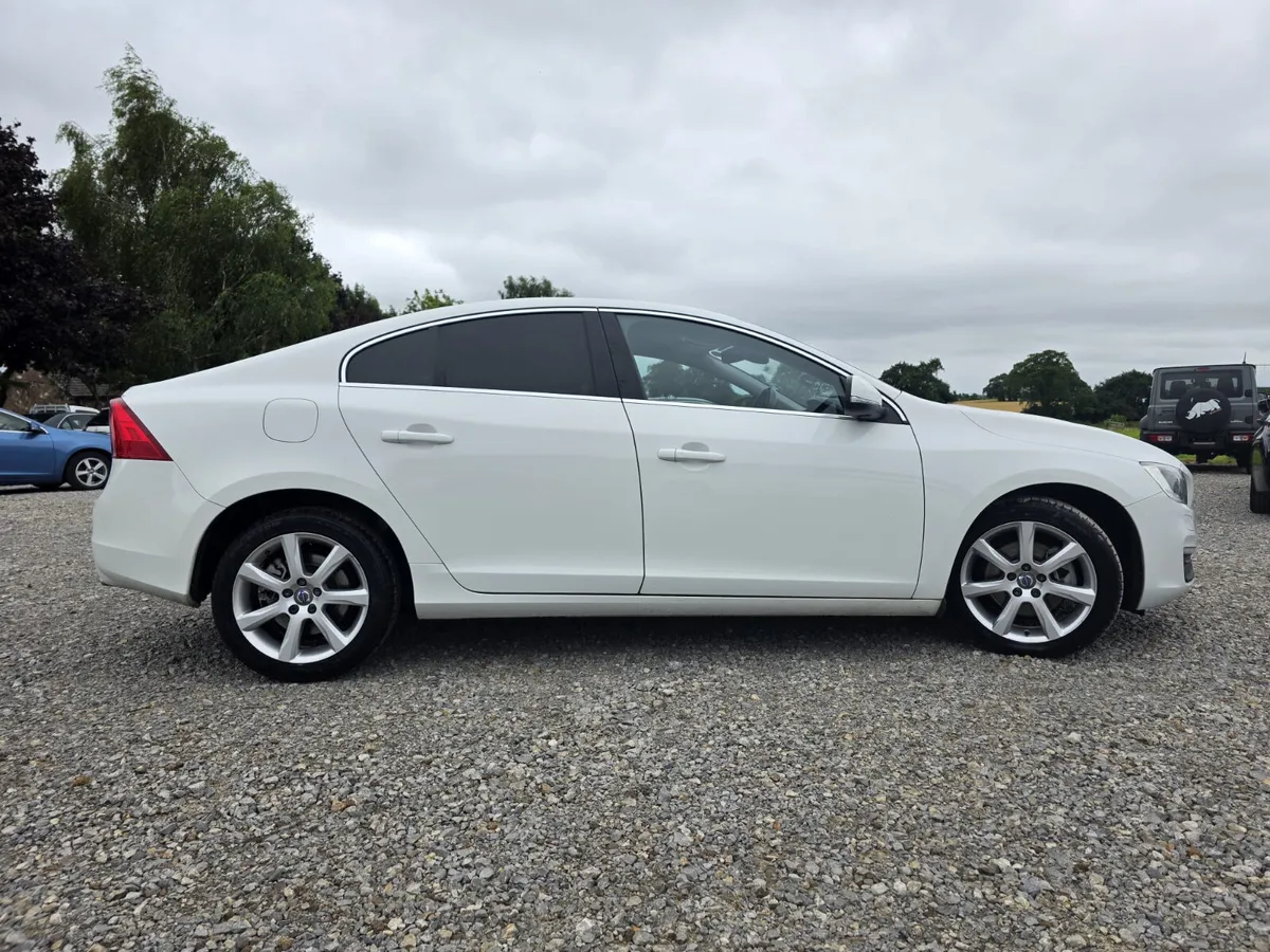 Volvo S60 2018 - Image 4