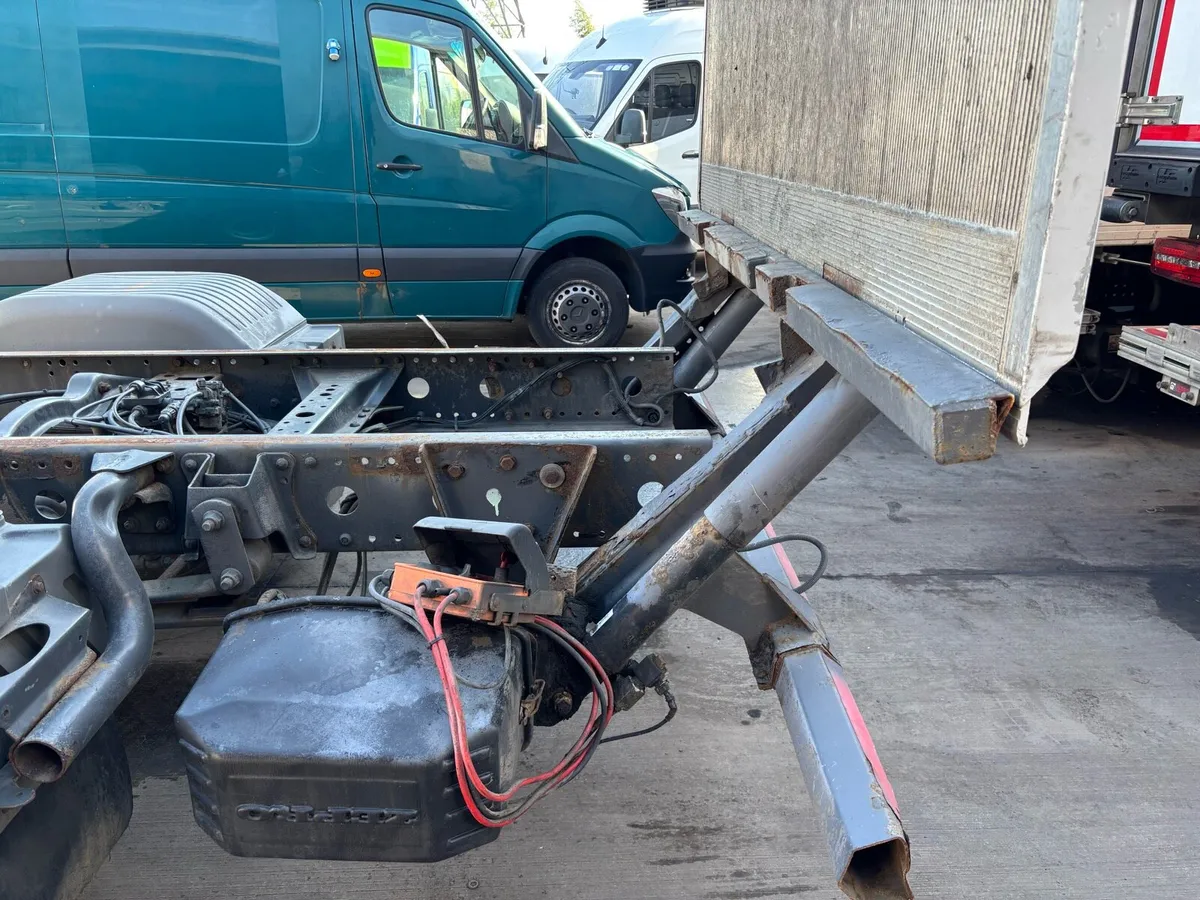Zepro tail lift 1000kg - Image 2