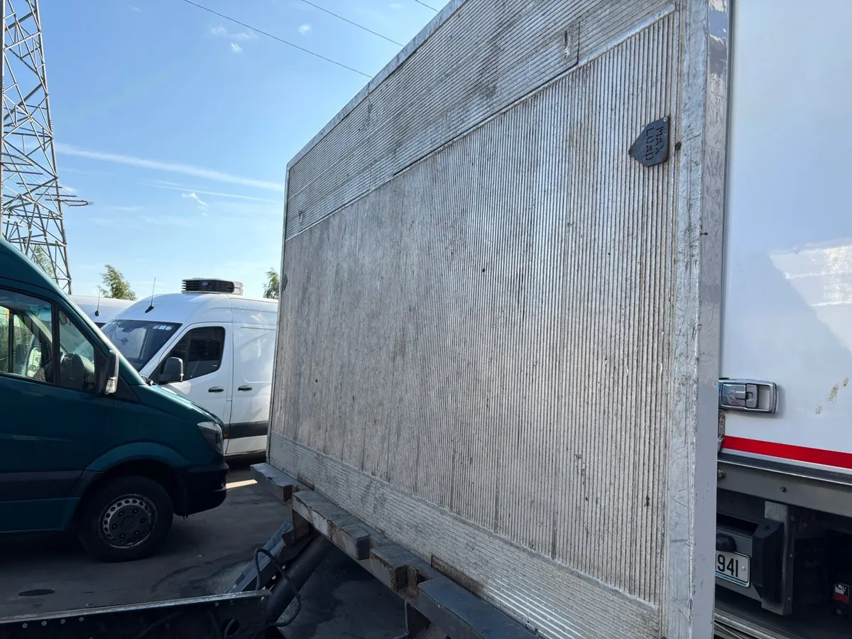 Zepro tail lift 1000kg - Image 3