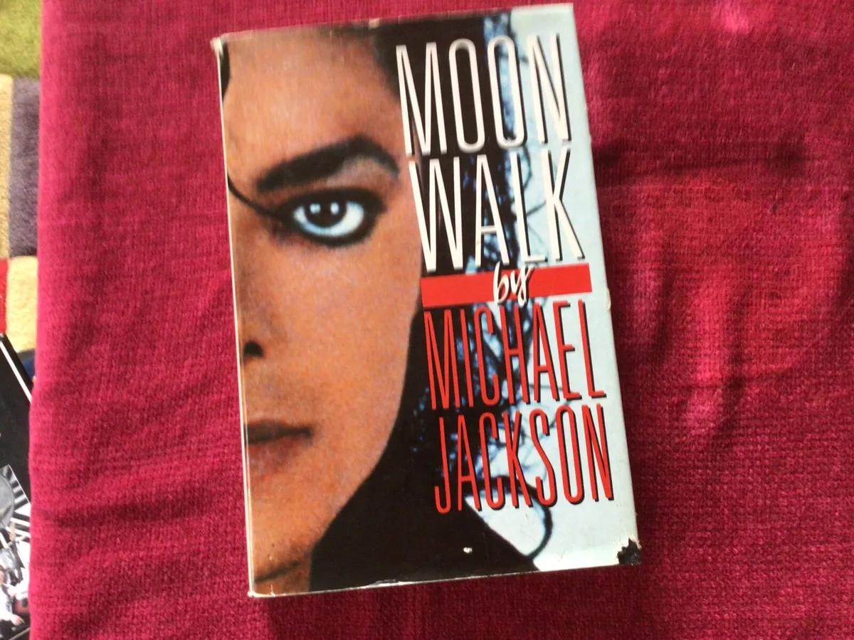 Books - Image 3