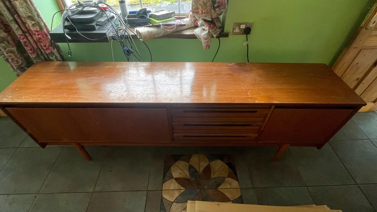 Tv cabinet
