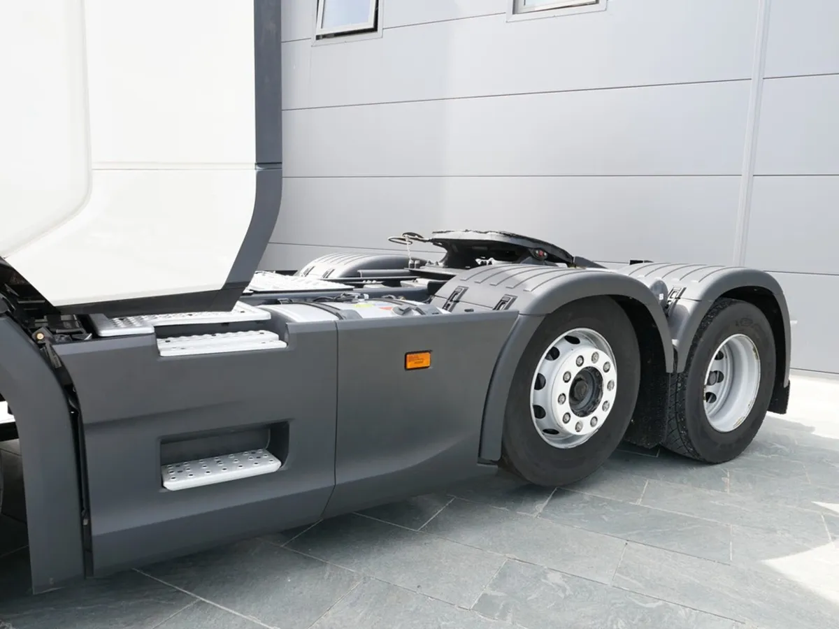 Scania R450 N/G Highline 6x2 Midlift Auto gearbox - Image 4