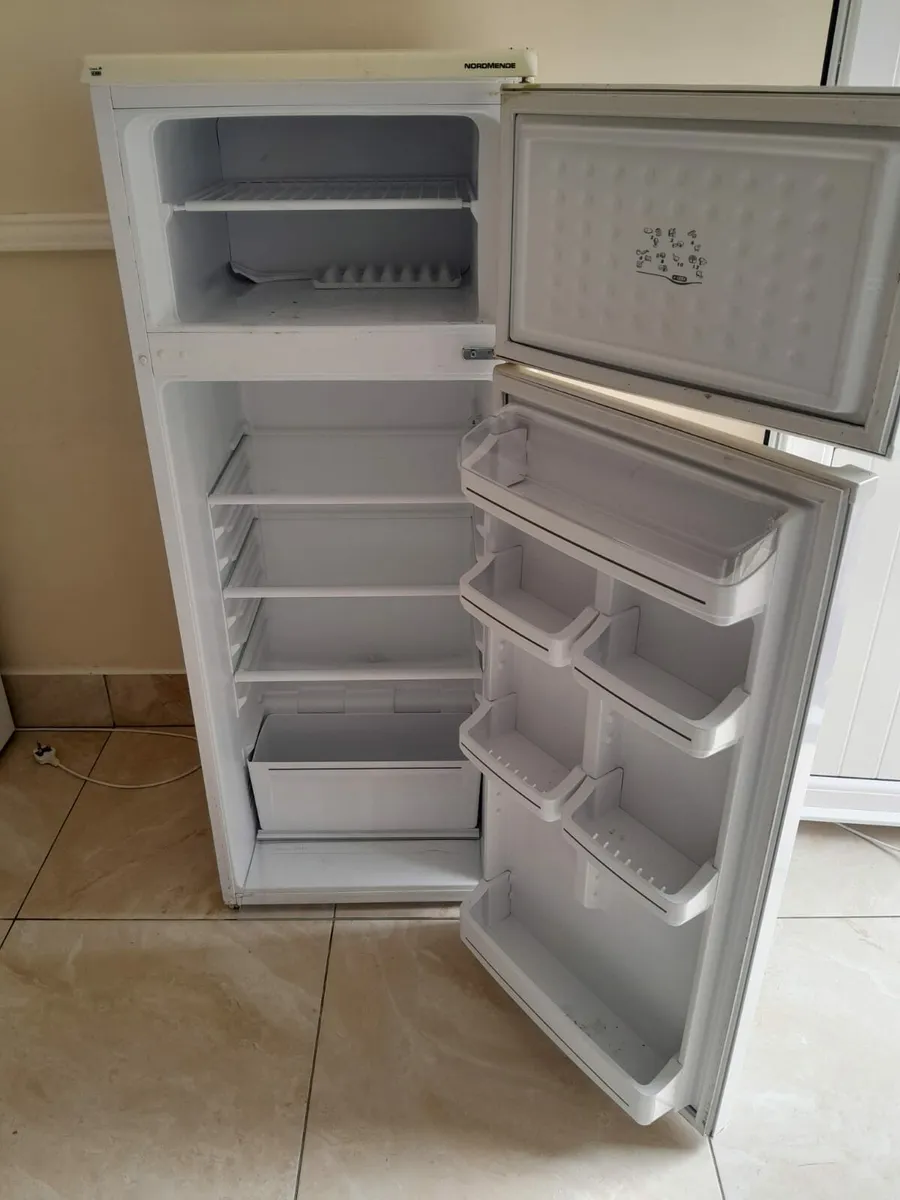 fridge freezer €80 - Image 2