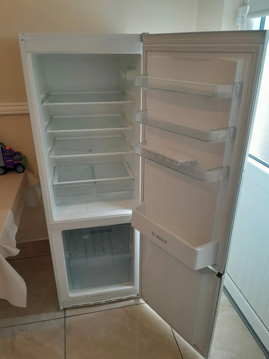 fridge freezer - Image 2