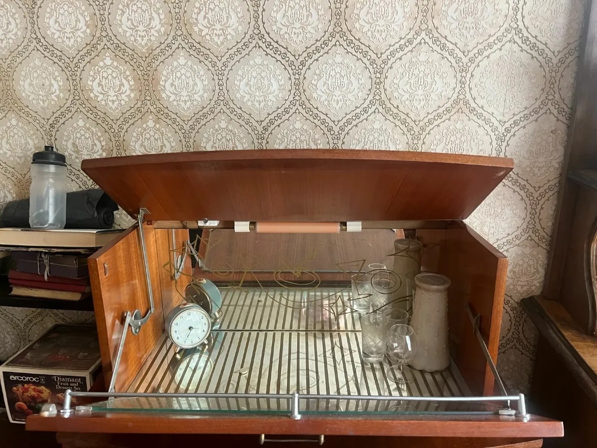 Retro Drinks Cabinet - Image 2
