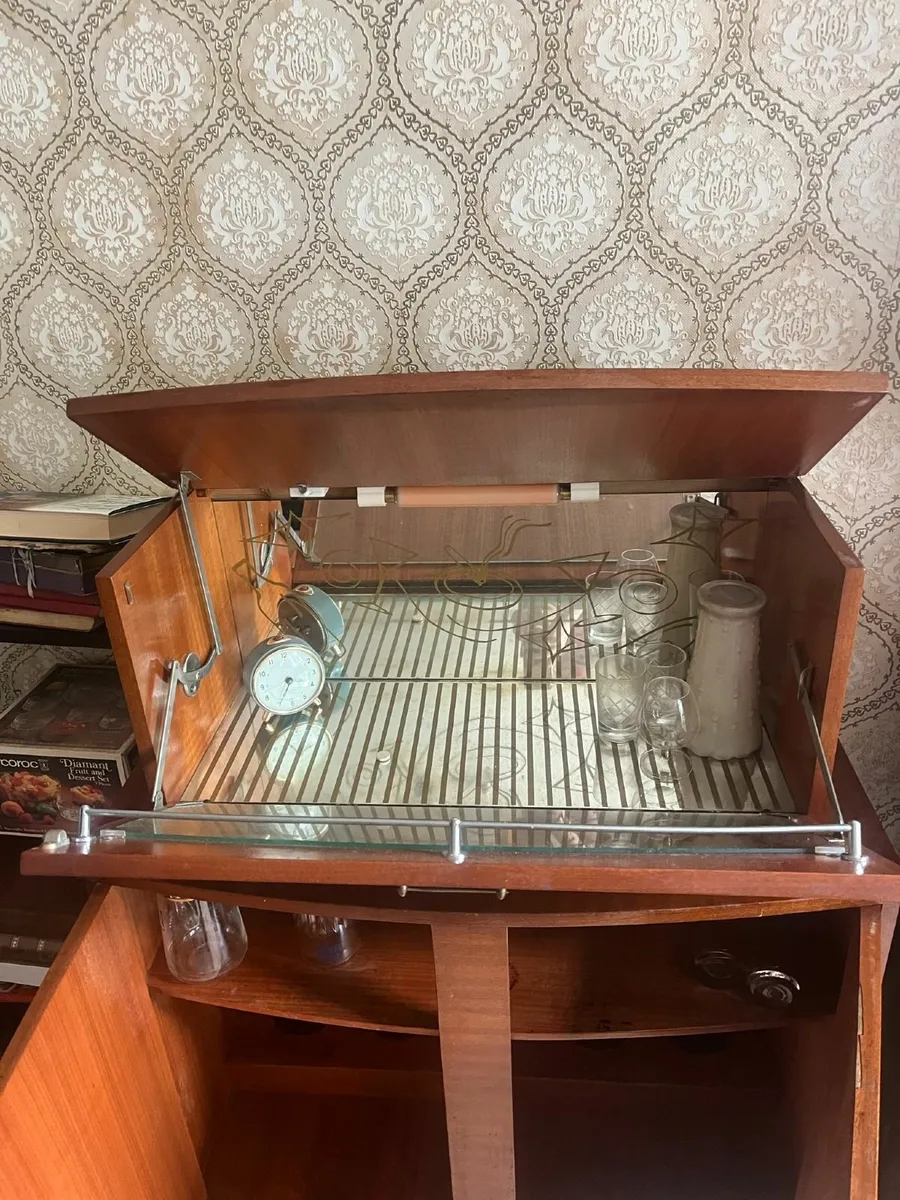 Retro Drinks Cabinet - Image 3