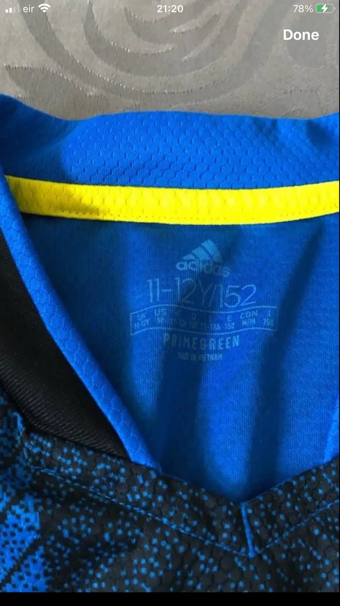 Boys Manchester United top age 11/12 €10 - Image 3