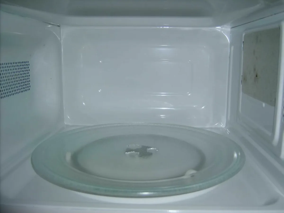 Tolbec Microwave - Image 4