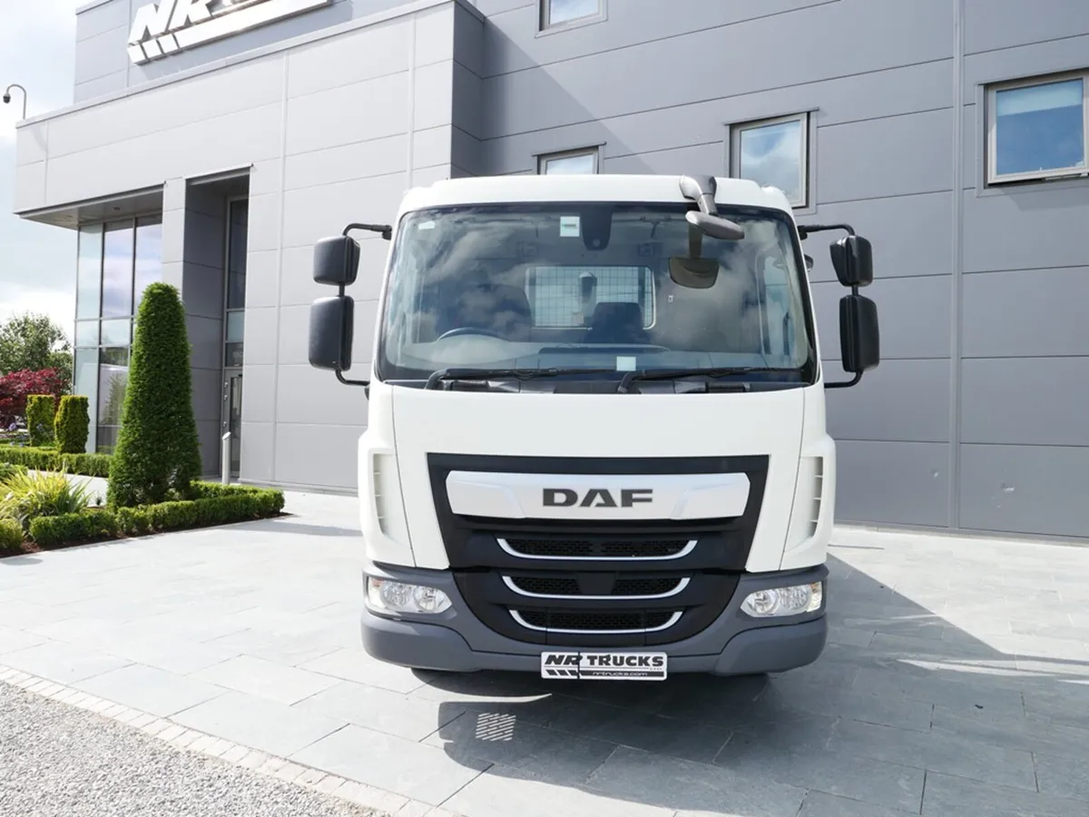 DAF LF 180 Tipper 4x2 Manual - Image 2