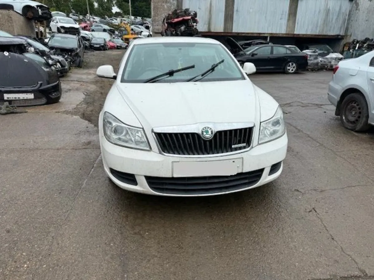 2012 SKODA OCTAVIA 1.6L-D - Image 1
