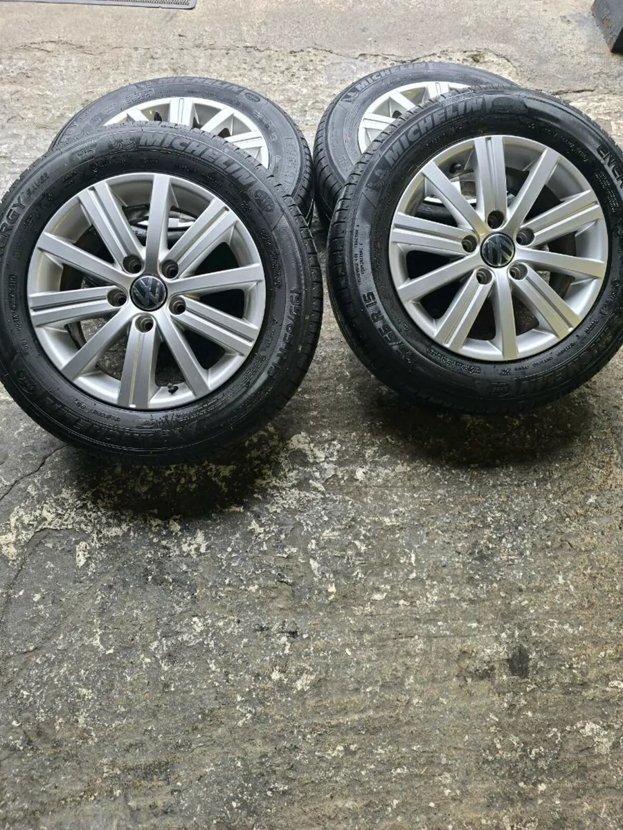 I Am Selling Alloy Wheels Volkswagen 195 /65/15 - Image 3