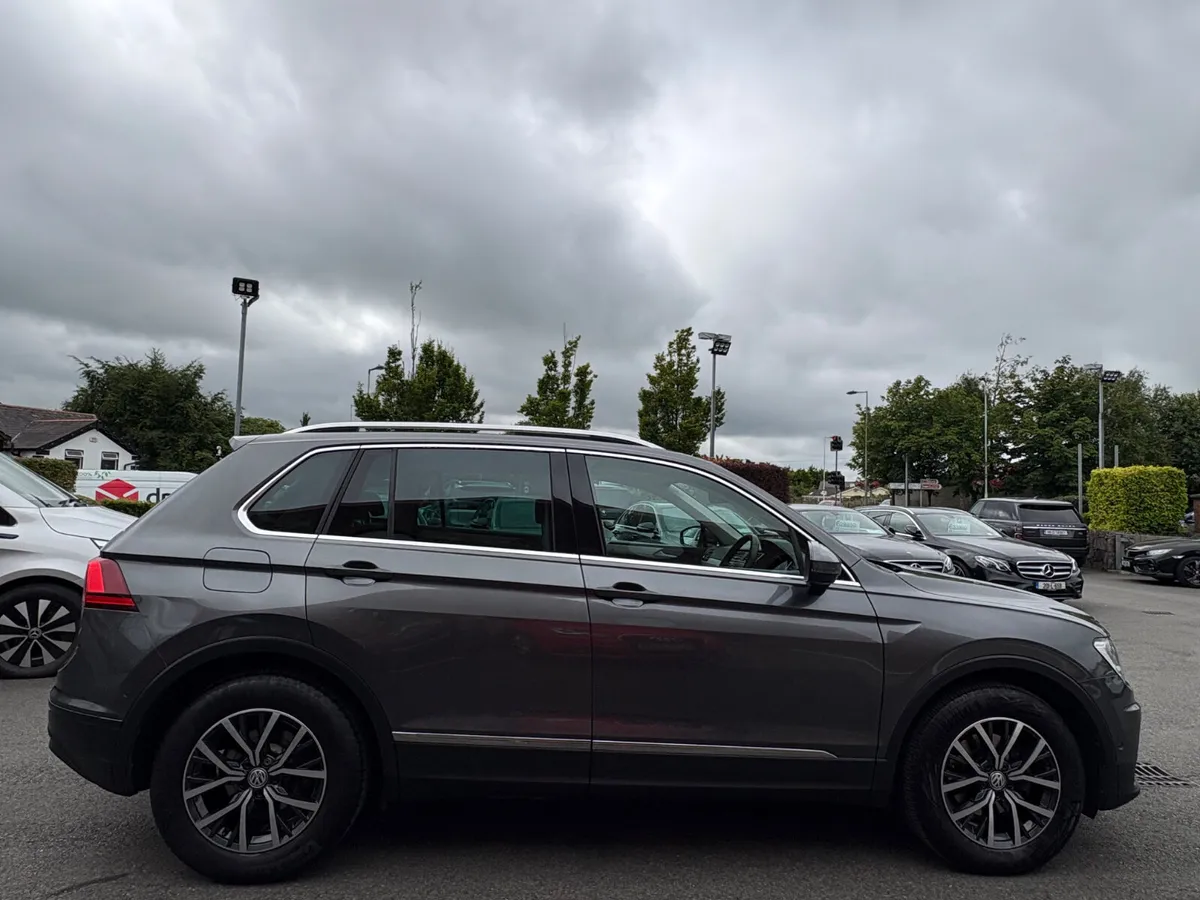 192 Volkswagen Tiguan Comfortline 2.0 Diesel - Image 4