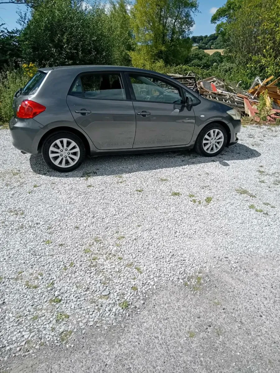 Toyota auris - Image 2