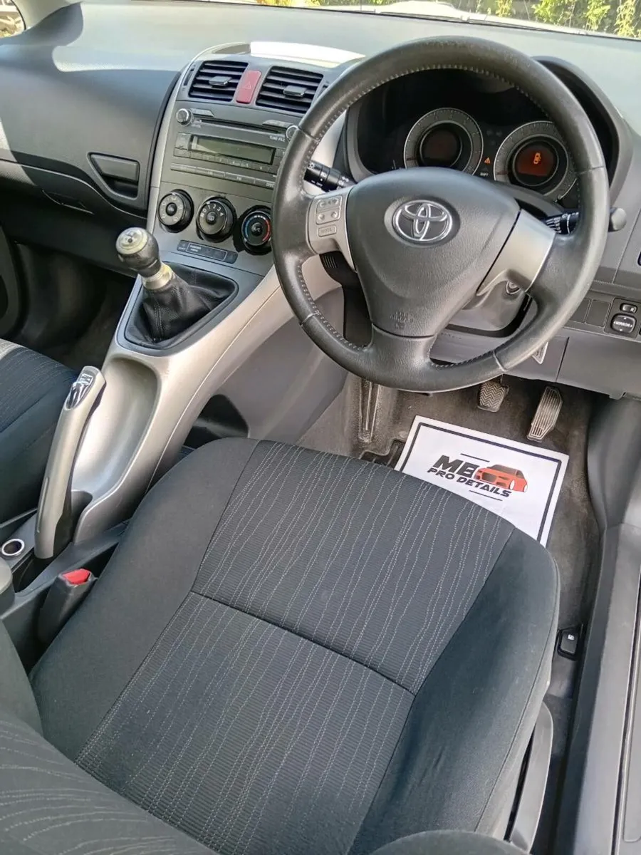 Toyota auris - Image 3
