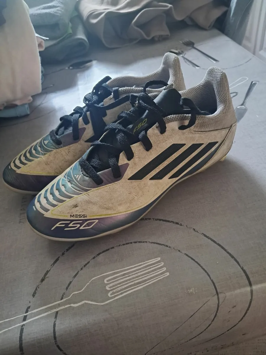 Football boots - Image 3