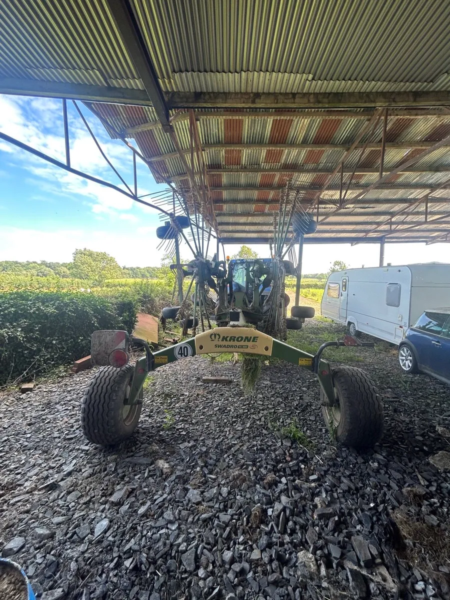 Krone 880 rake - Image 4