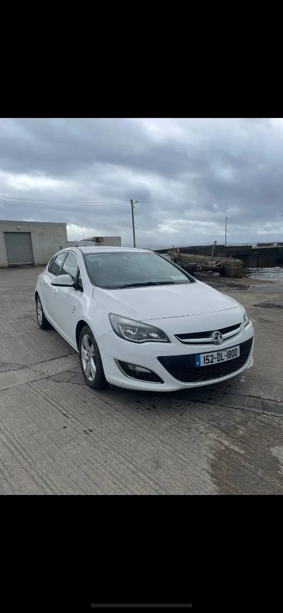 Vauxhall Astra 2015 - Image 1