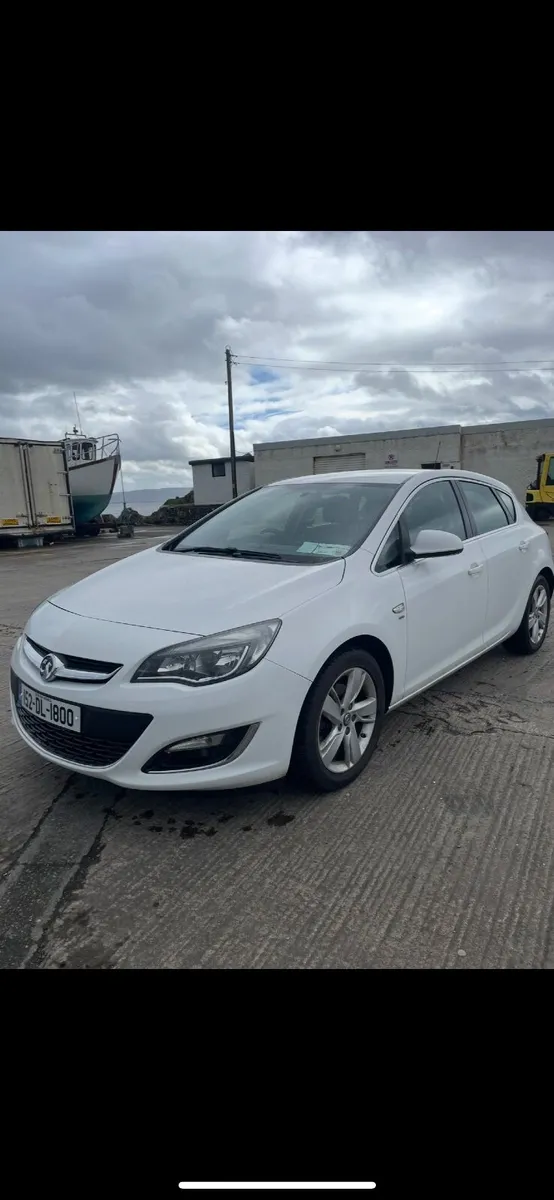 Vauxhall Astra 2015 - Image 2