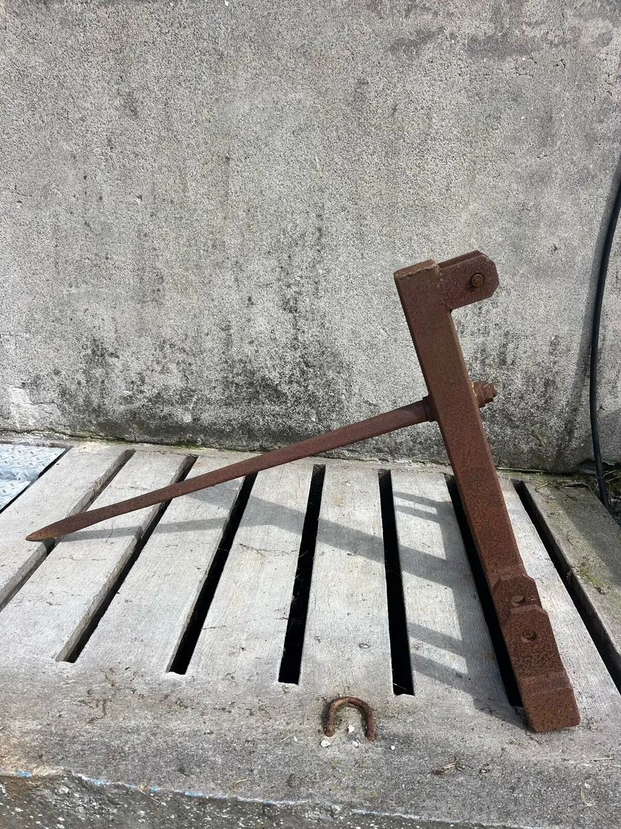 Transport Box, Bale Spike, Dung Fork & Tractor Doo - Image 4
