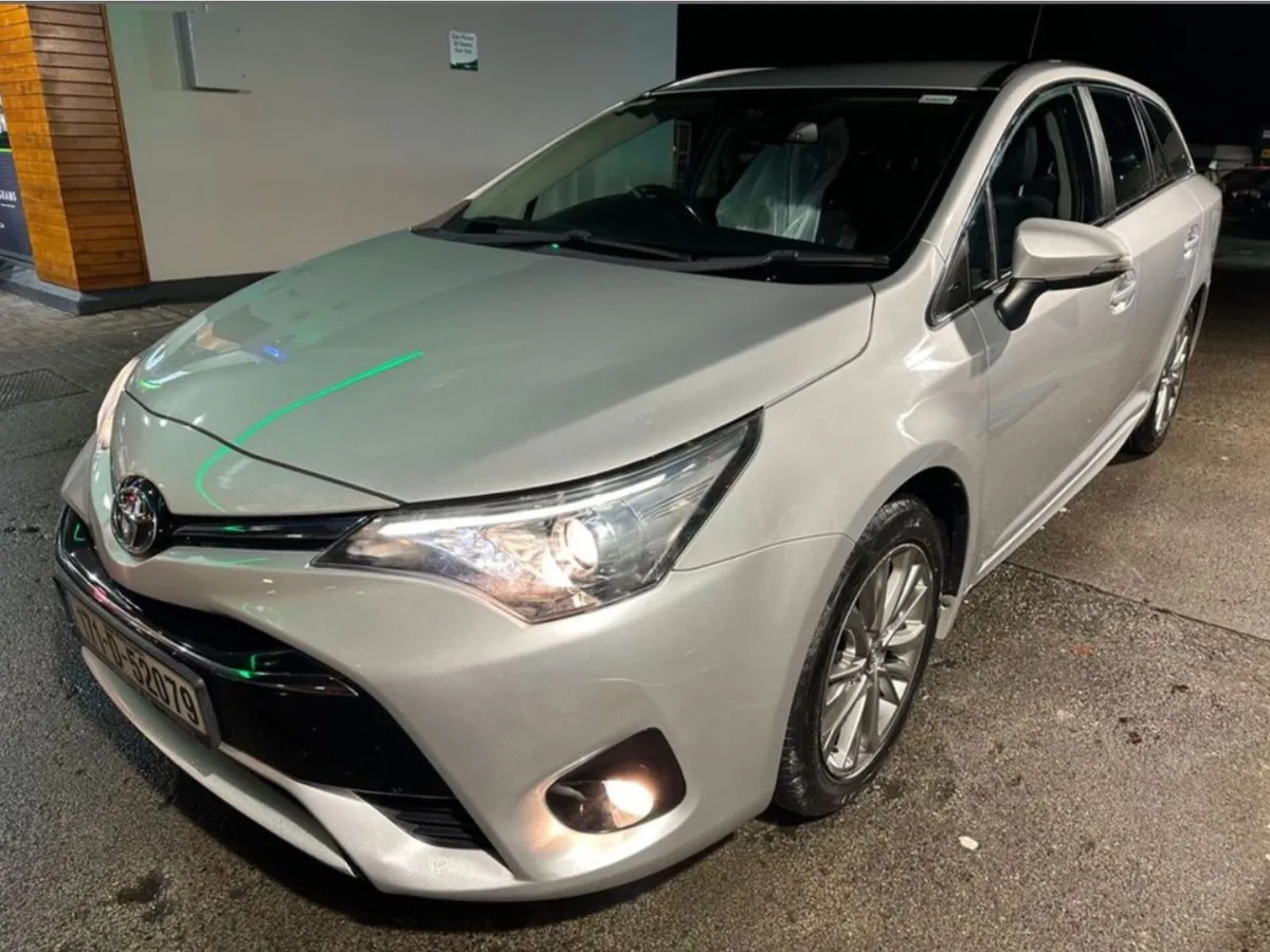 Toyota Avensis 2017 Estate Business Edition - Image 4