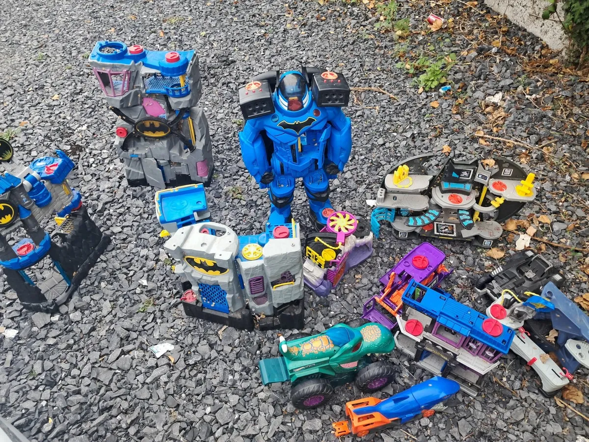 Batman toys - Image 1