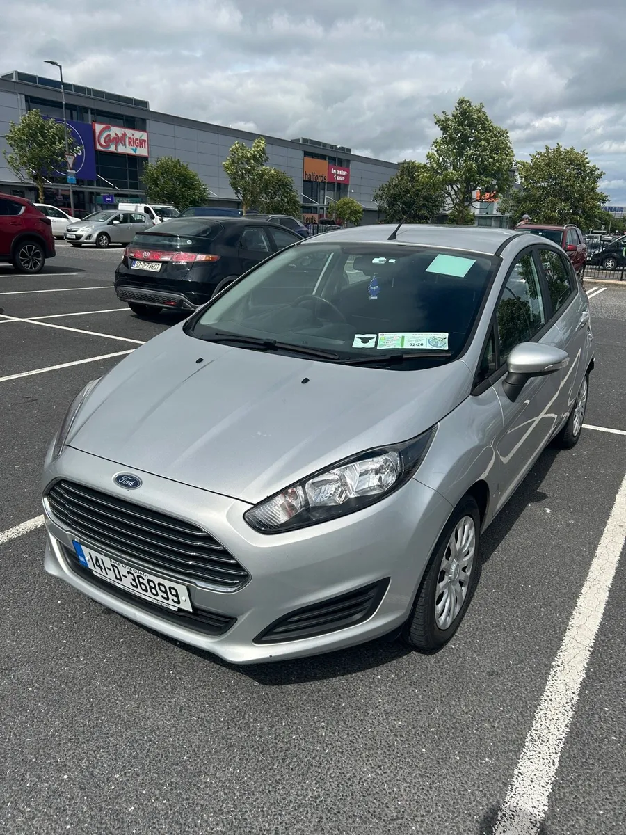 2014 Ford Fiesta - Image 2