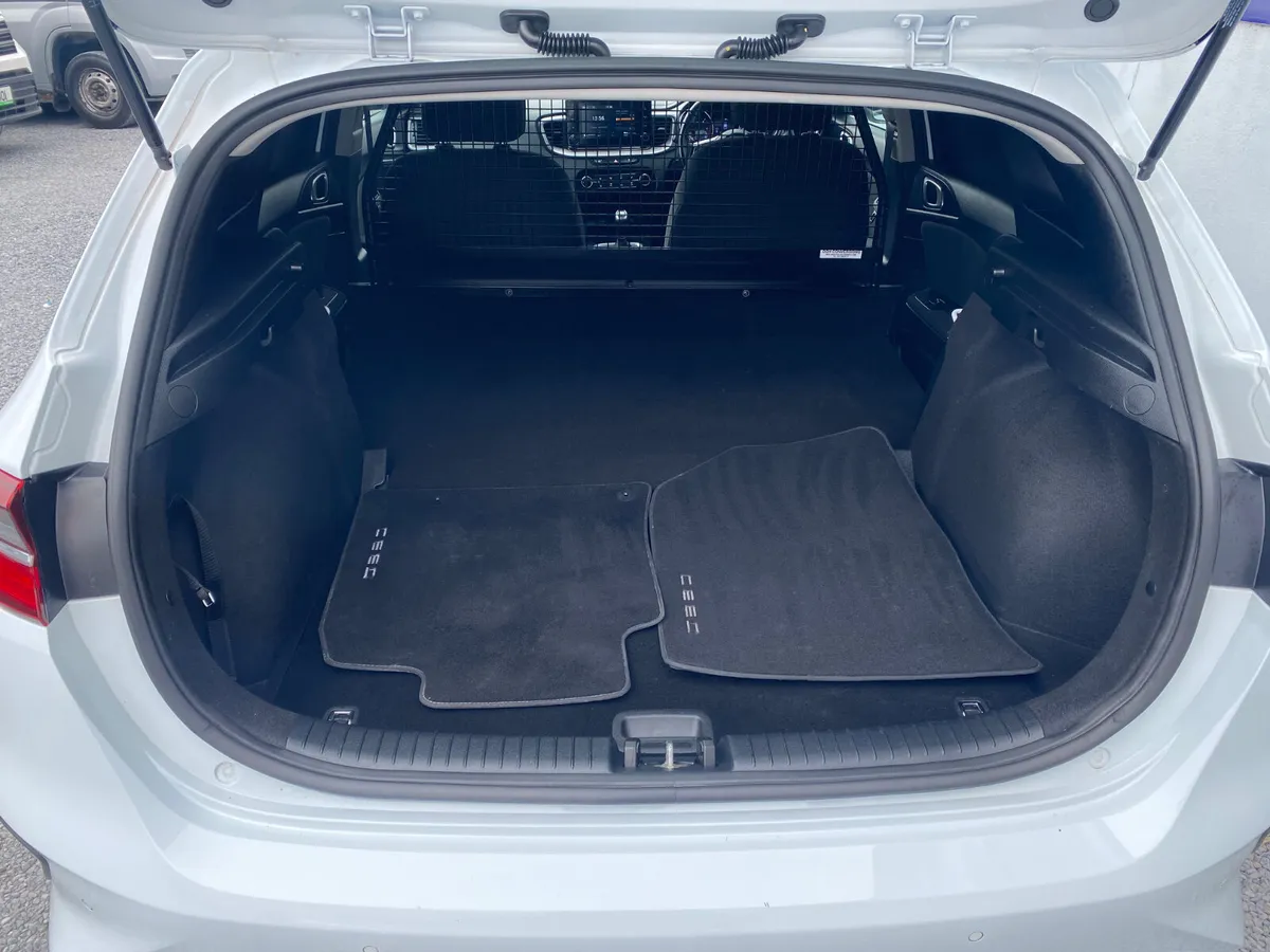 2021 KIA CEED 1.6 CRDI K2 COMMERCIAL VAN - Image 2