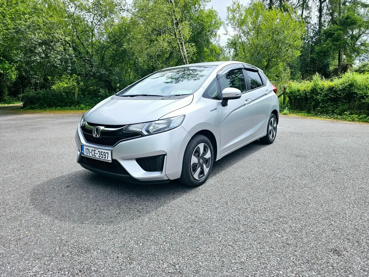 HONDA FIT HYBRID 1.5 PETROL AUTOMATIC 2017 - Image 3
