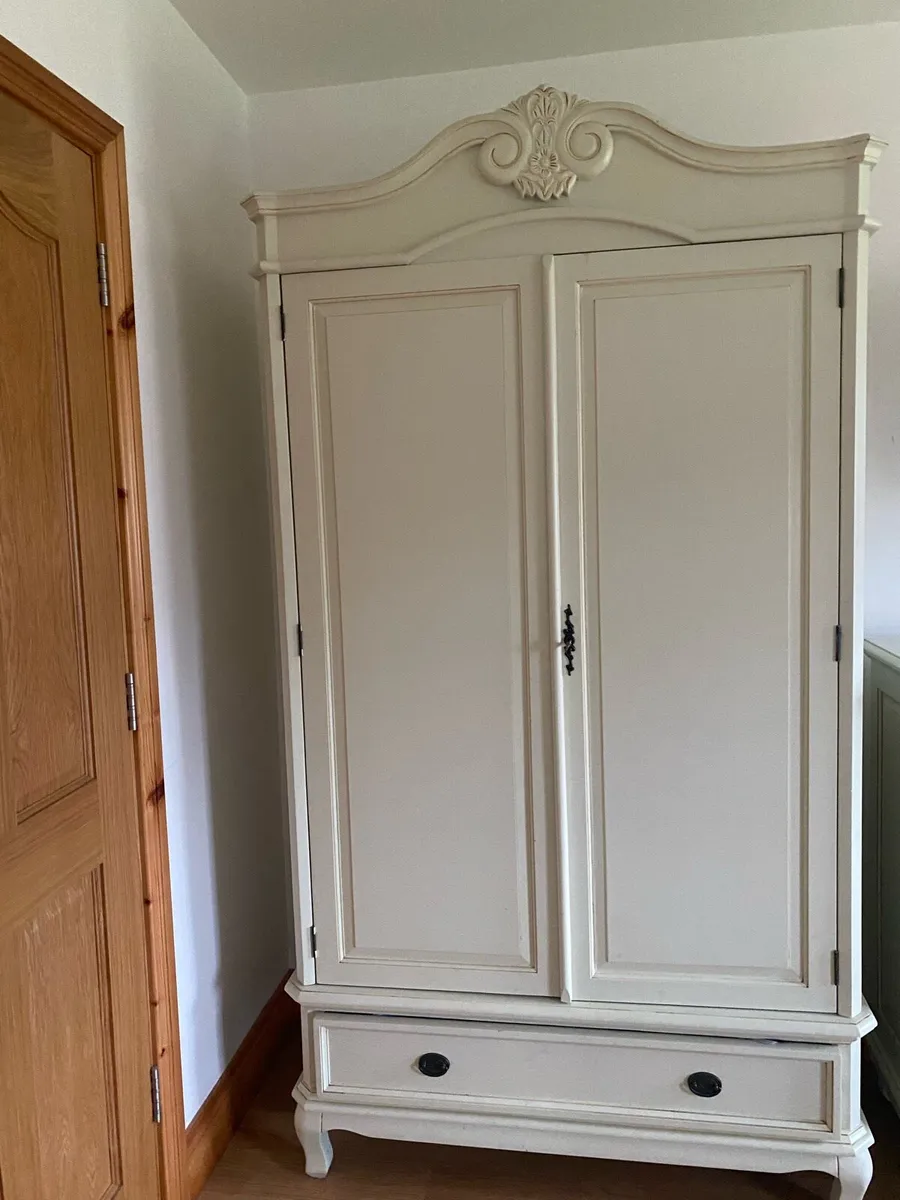 Furniture - Image 3