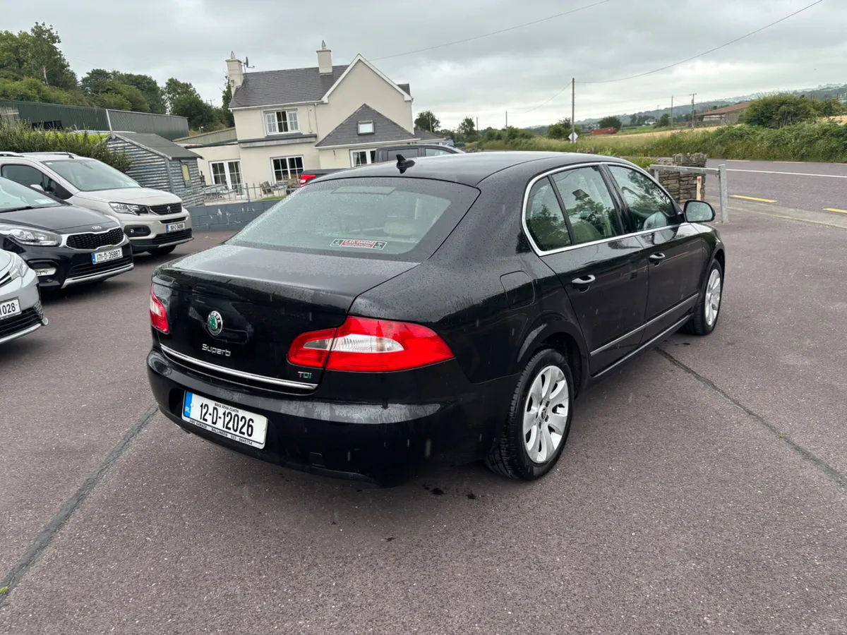 Skoda Superb 2012 2L Diesel - Image 4