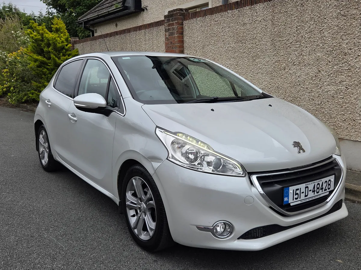 Peugeot 208 1.6d Allure, New Nct - Image 1