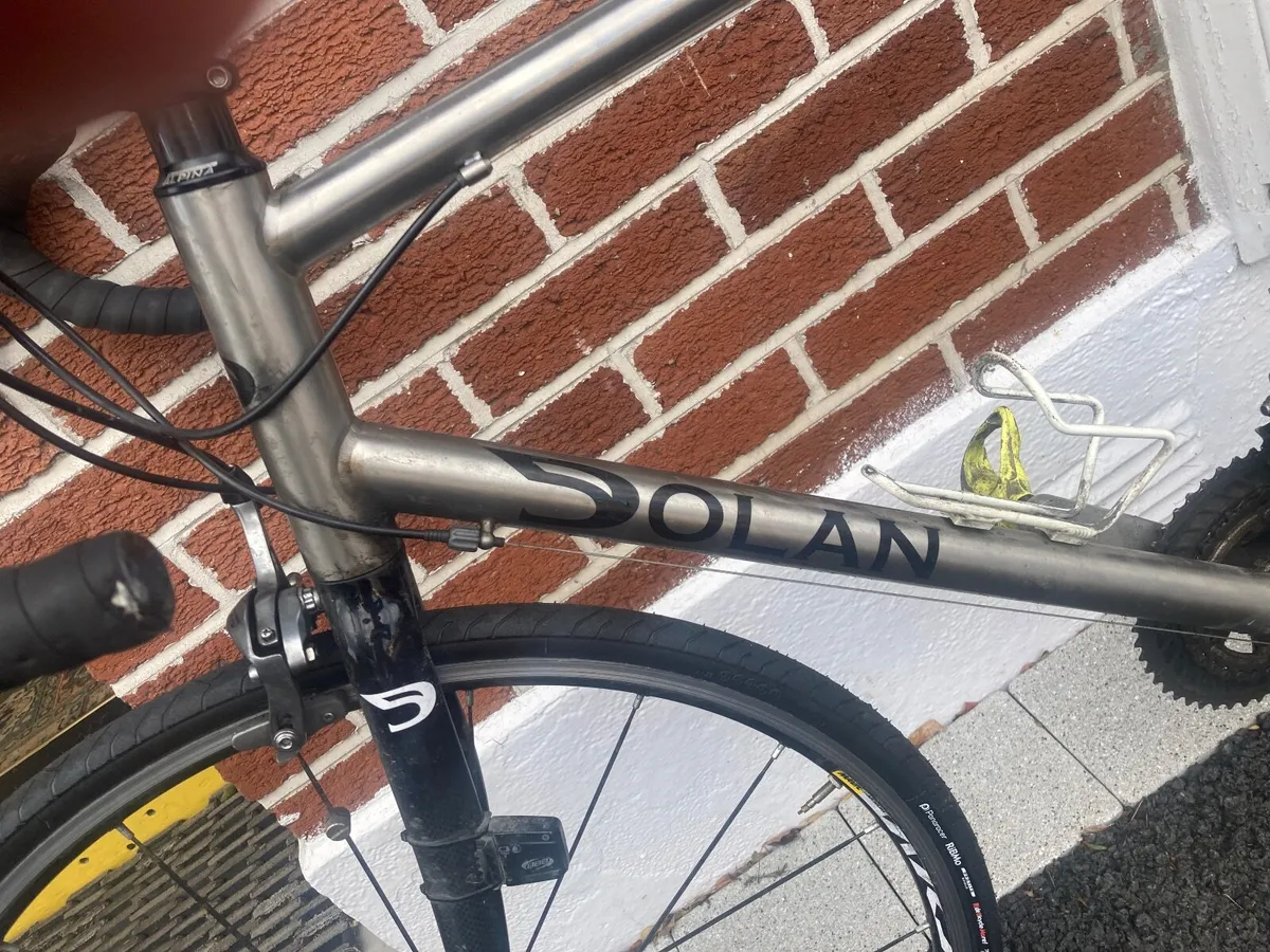 Racing bike - Image 1