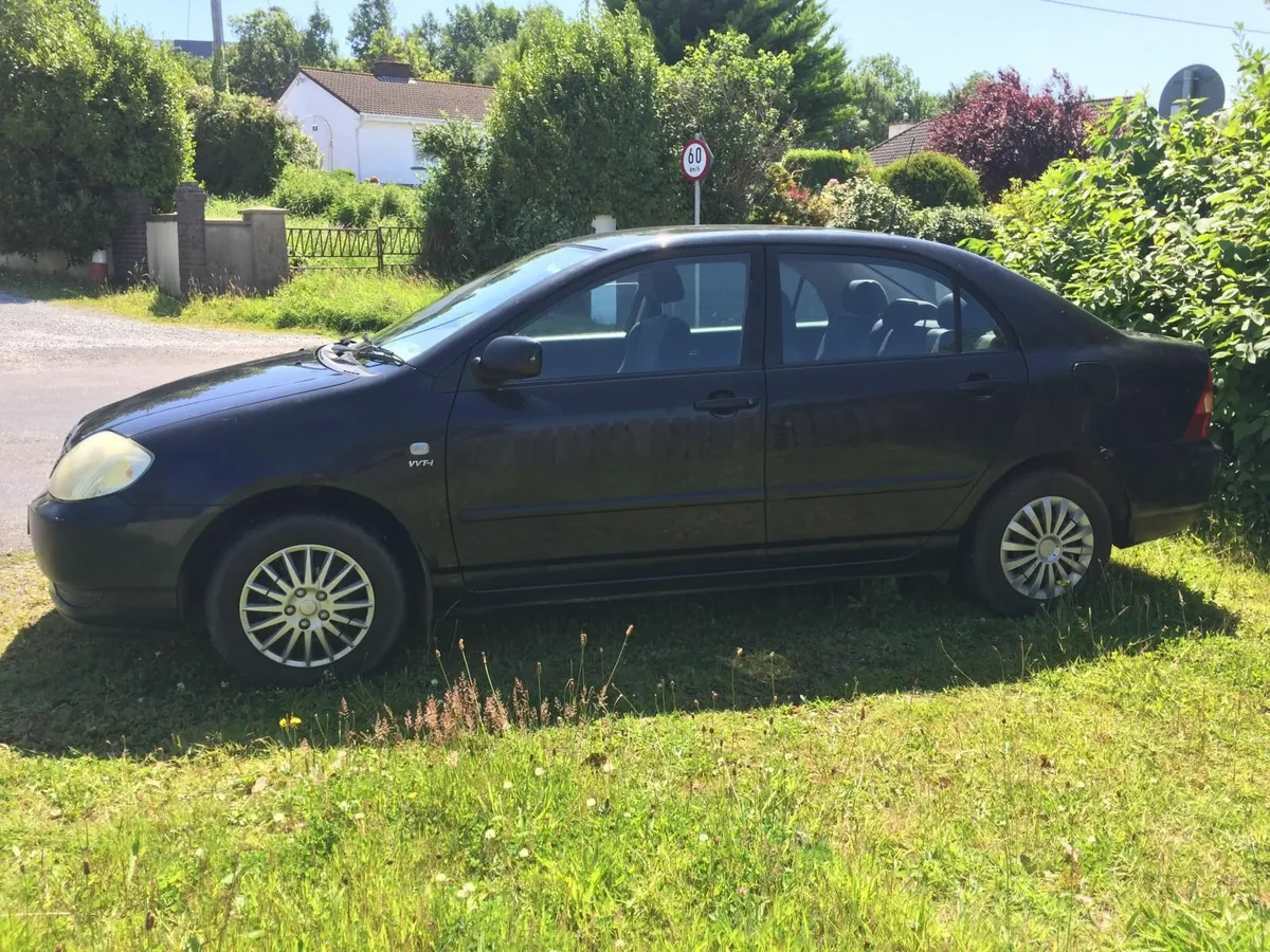 Toyota Corolla 2004 - Image 2