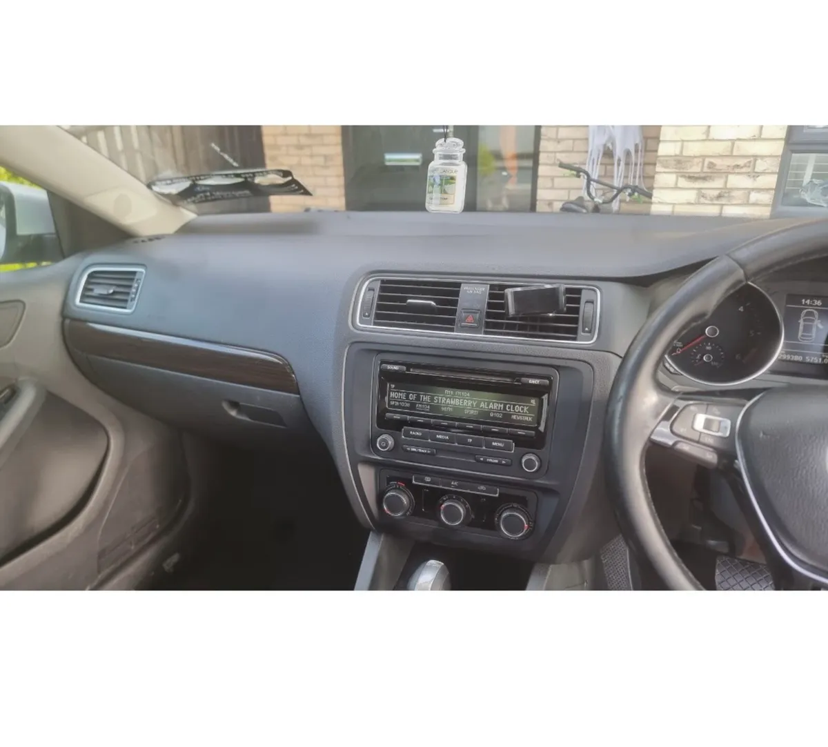 Car - Image 4