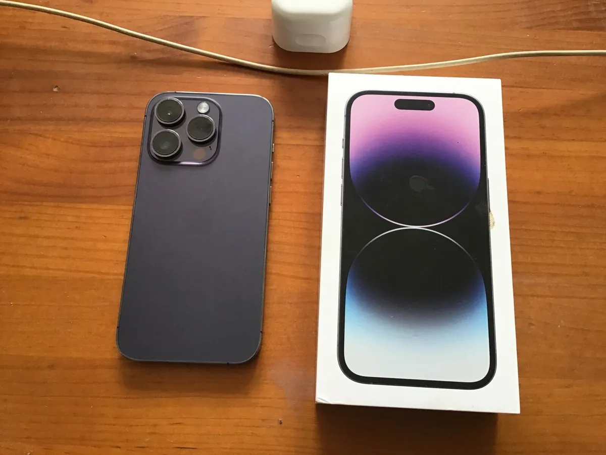 I phone 14 pro locked too 3 - Image 1