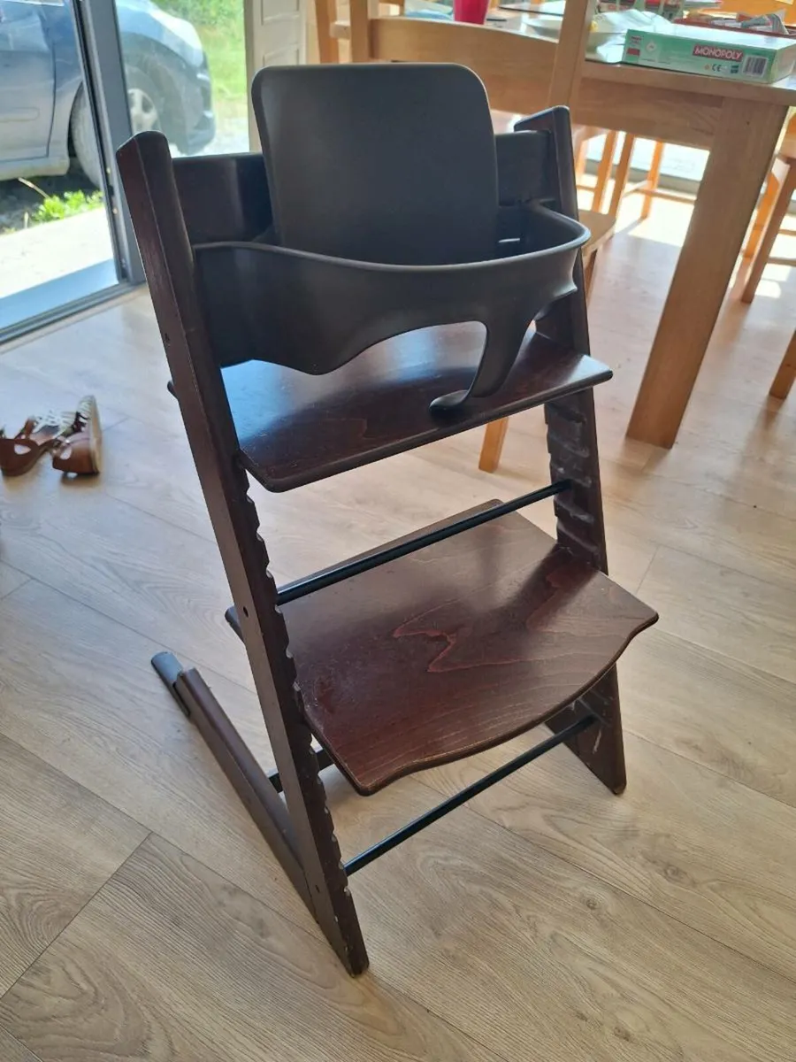 Baby high chair - Image 2