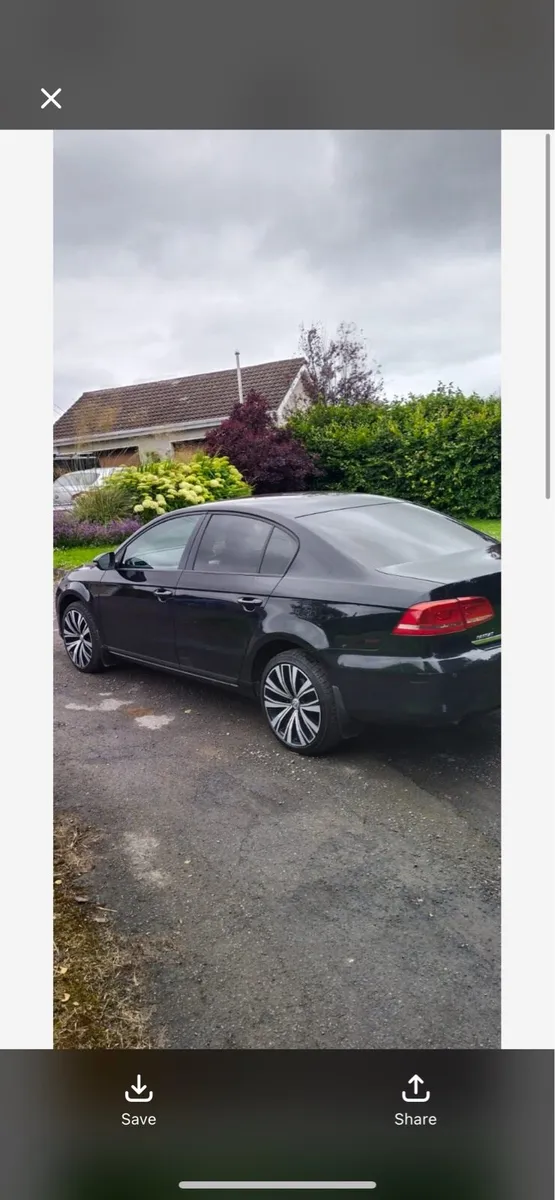 Volkswagen Passat 2011 - Image 2