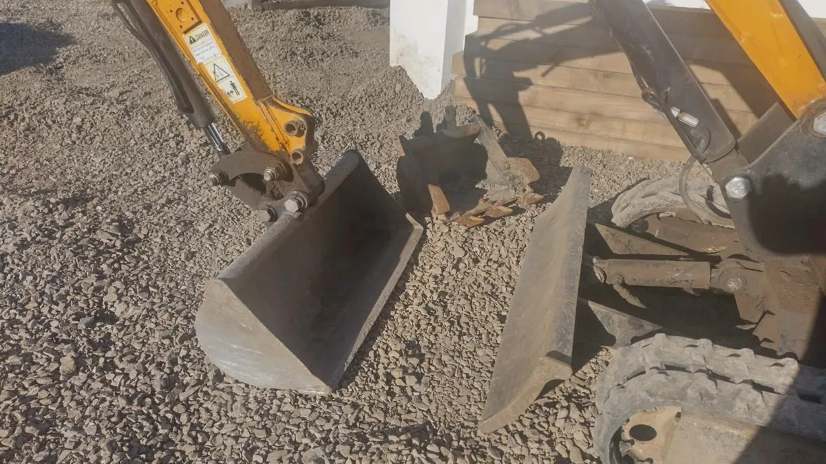 1 ton JPC digger 2024 - Image 2