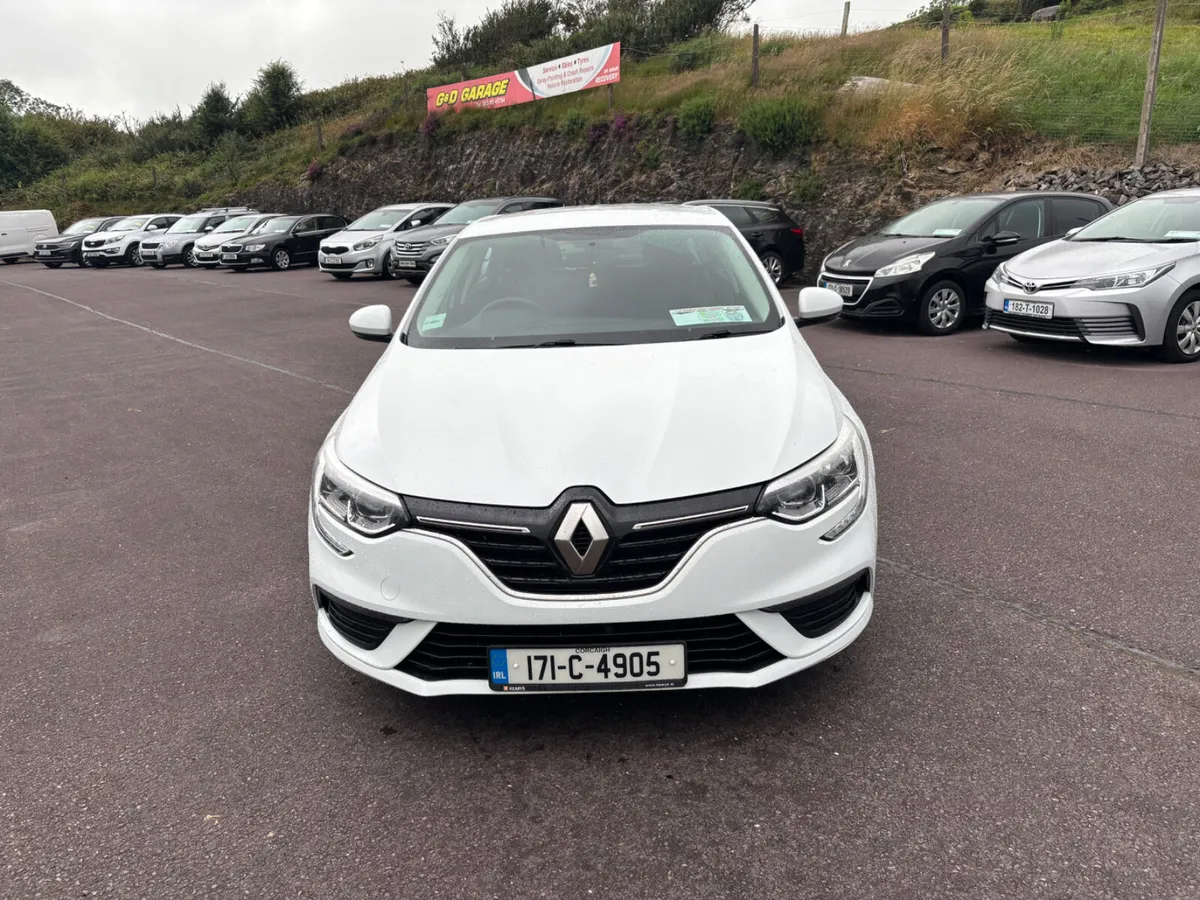 171 Renault Megane 1.7 Diesel , Tiny Mileage - Image 2